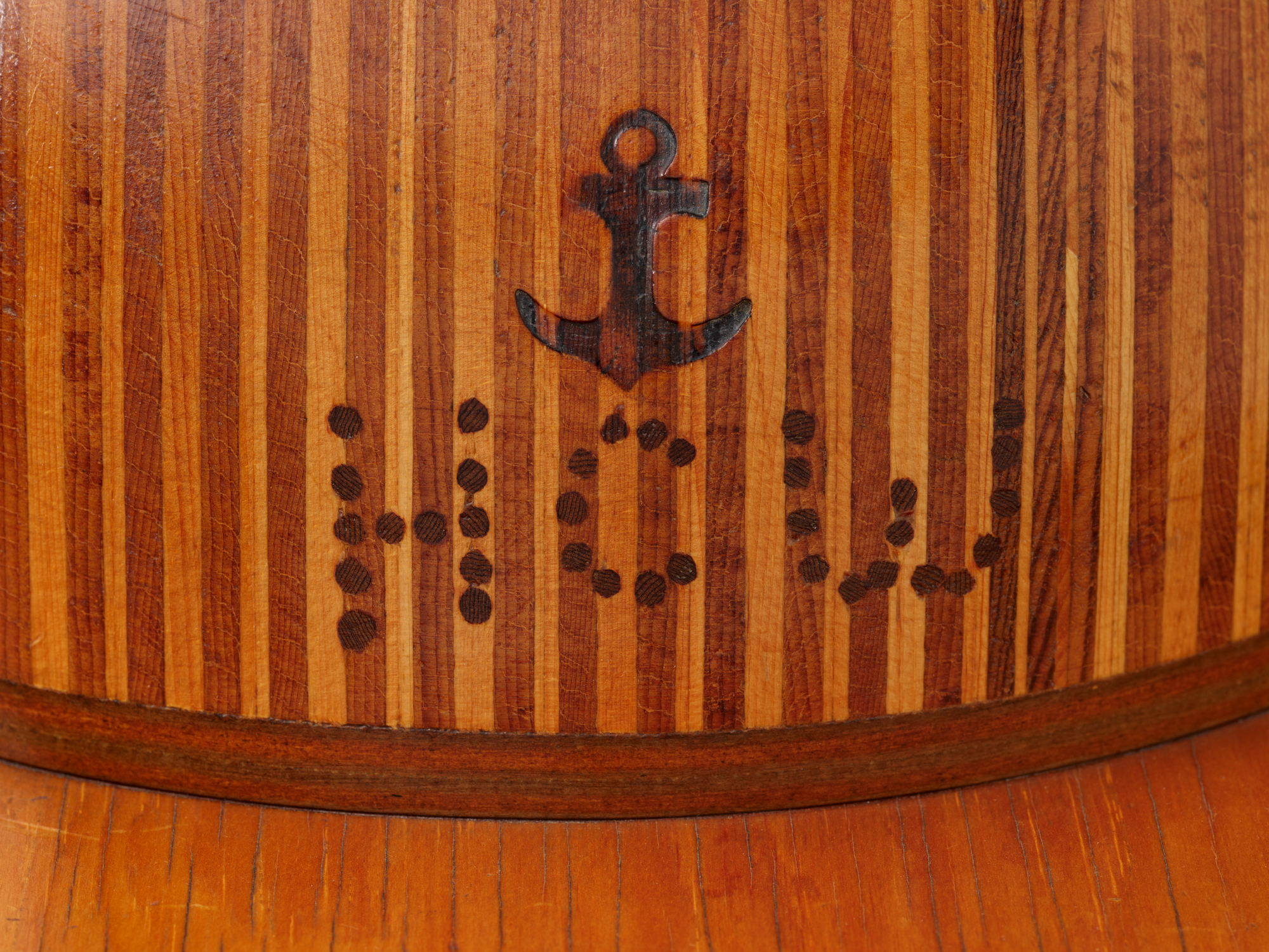 J19305 int Web (72ppi, 2000px, sRGB, JPEG) (2)