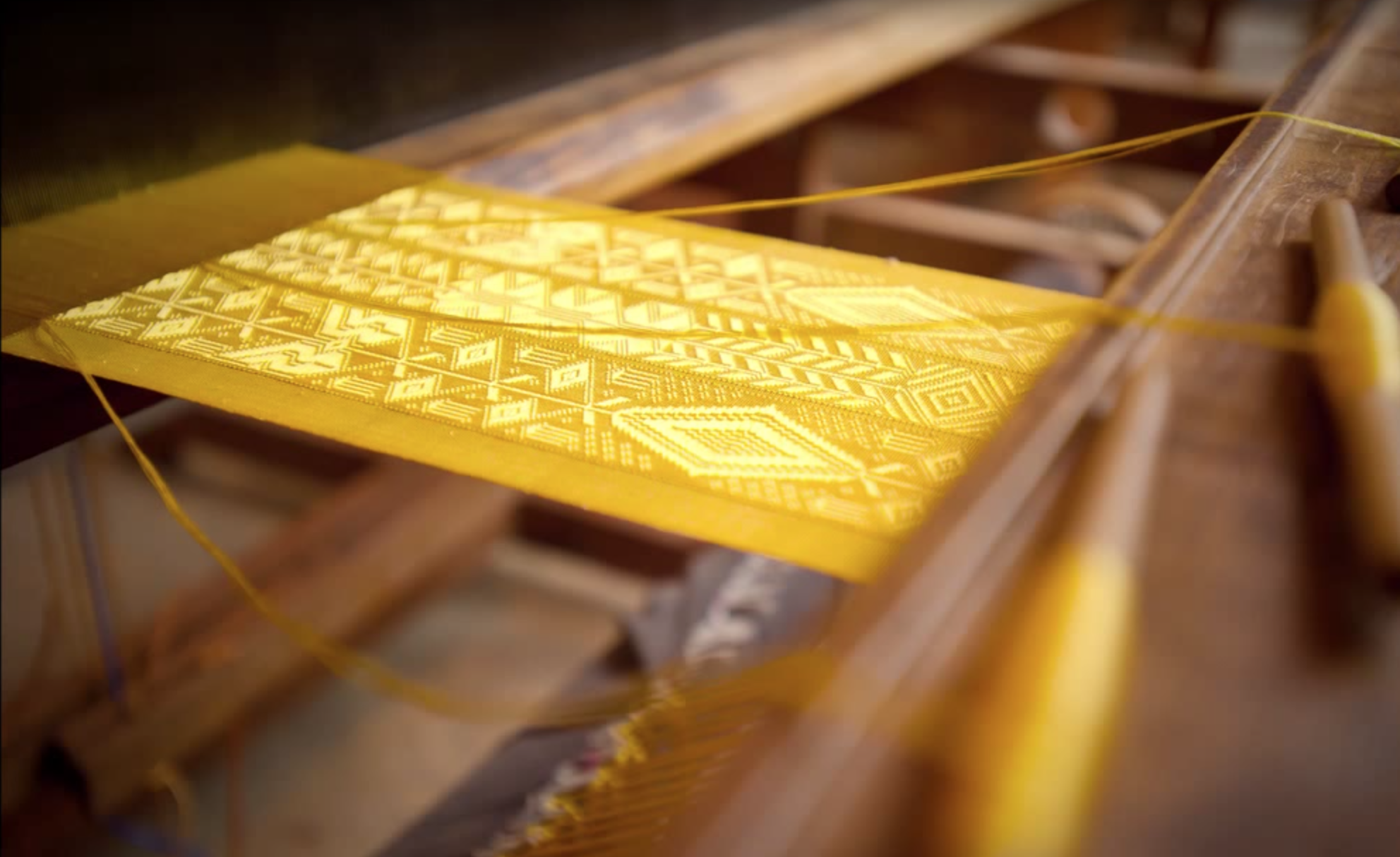 Golden Spider Silk Textile Video