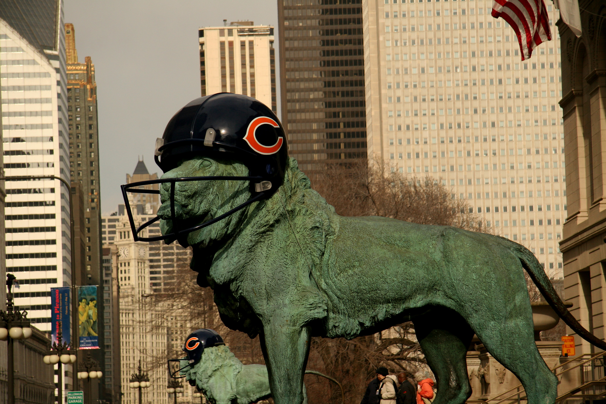 2007 photo of Lions wearing Chicago Bears Helmets