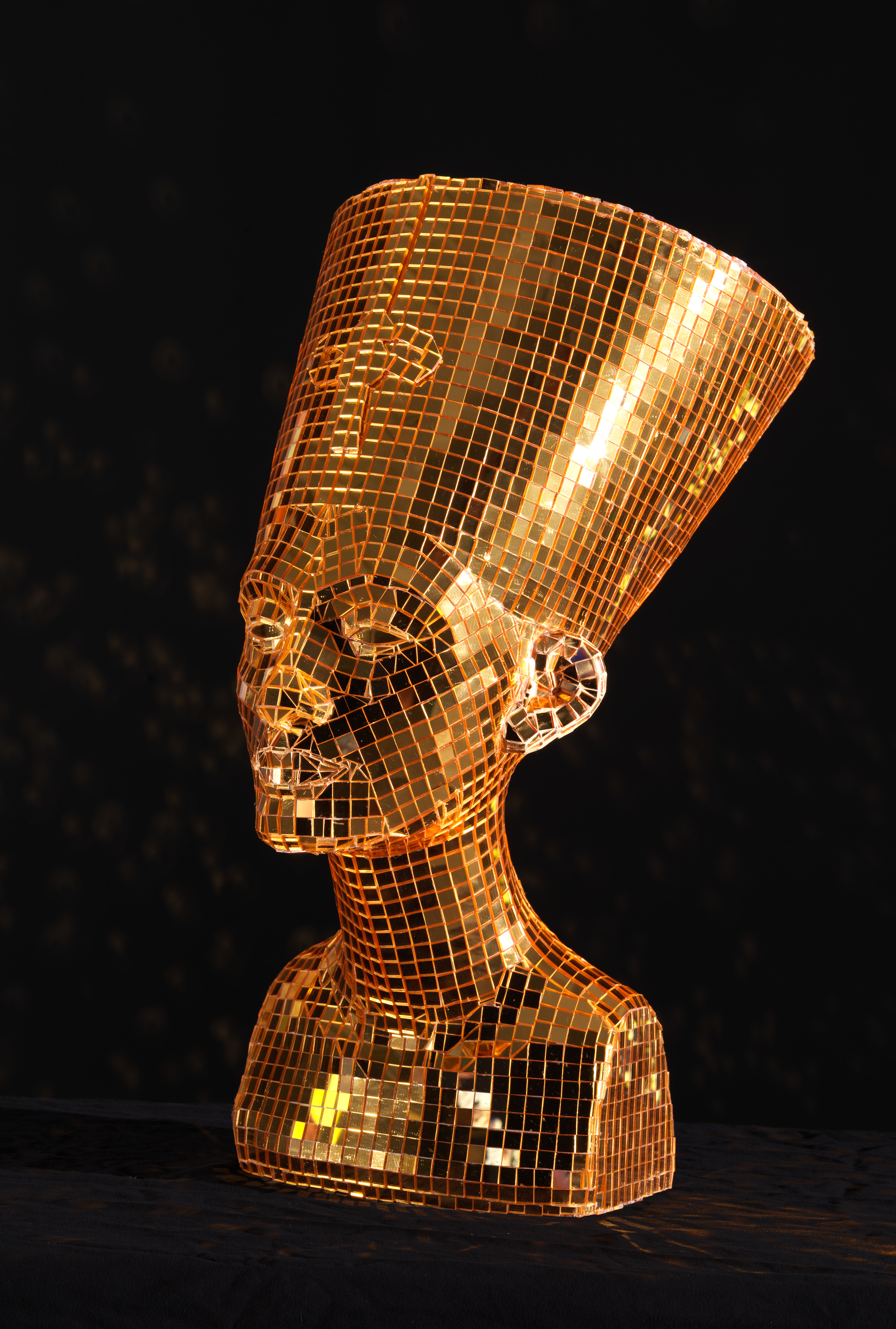 Ae 13 Nefertiti Miles Davis Gold 2022 001 Press 300ppi 3000px Srgb Jpeg