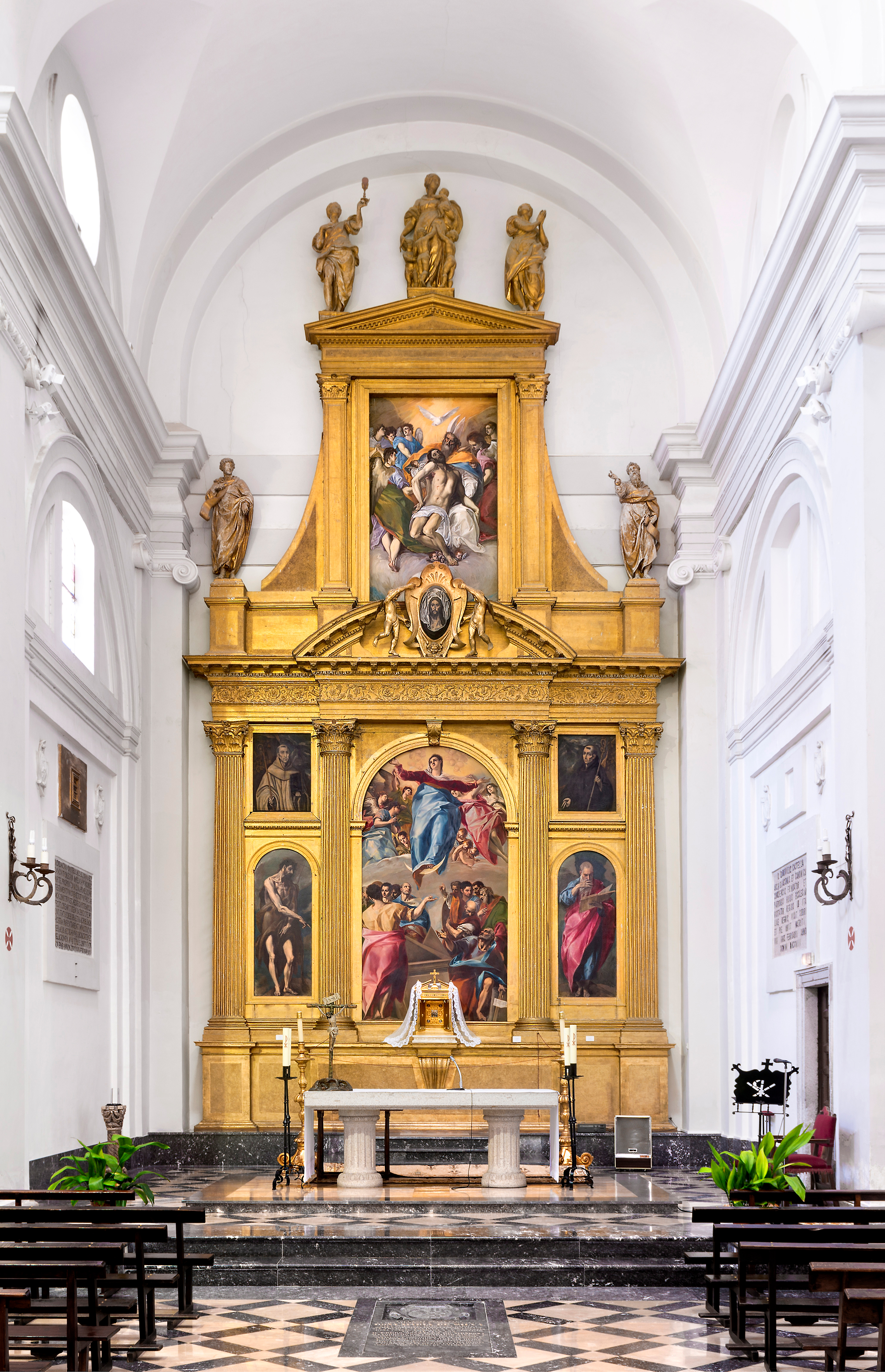 Photograph of a replica of the Assumption of the Virgin installed in a gold central altarpiece.